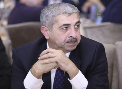 “Etibar Hüseynov, sənin buqələmun sifətini xalq yaxşı tanıyır!” – SİTATIN SONU