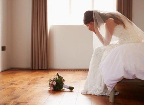 “Anam nişanlıma aşiq oldu, toyumda iştirak etmədi, atama dedim ki…” – Gənc qızdan ŞOK ETİRAF