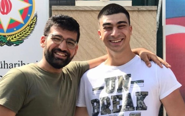 Şəhid polkovnik İlqar Mirzəyevin oğlu əsgərliyə yola salındı – VİDEO Şəhid polkovnik İlqar Mirzəyevin oğlu əsgərliyə yola salındı – VİDEO
