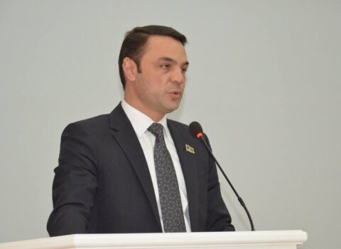 Baş Prokuror polisi döyən deputatın toxunulmazlığının ləğv edilməsi üçün Milli Məclisə təqdimat göndərdi