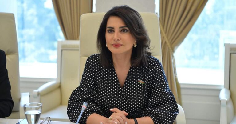 “Kişiylə qadını bərabərləşdirmək heç vaxt fayda verməyəcək” – DEPUTAT “Kişiylə qadını bərabərləşdirmək heç vaxt fayda verməyəcək” – DEPUTAT