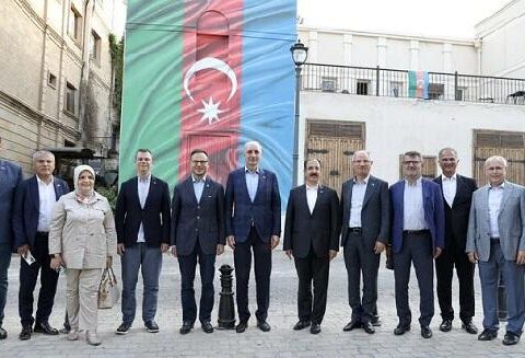Türkiyənin rəsmi şəxsləri Bakıda – FOTO