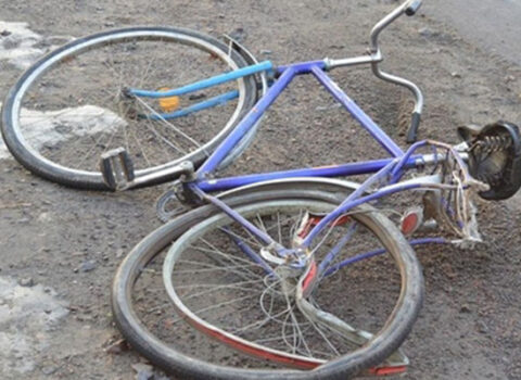 Oğuzda yük avtomobili velosipedçini vurdu