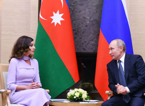 Vladimir Putin Mehriban Əliyevanı TƏBRİK ETDİ