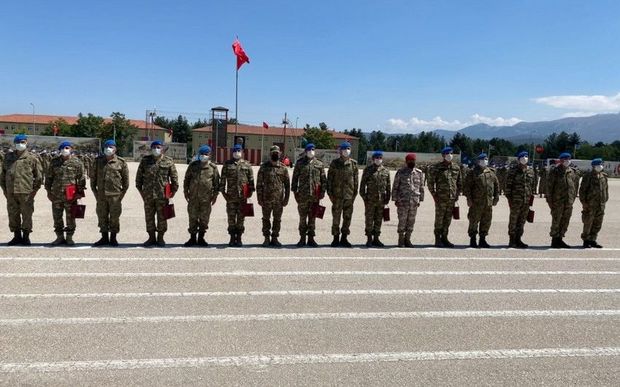 Azərbaycan hərbçiləri Türkiyədə “Dağ komando kursu”nu başa vurdu – FOTOLAR Azərbaycan hərbçiləri Türkiyədə “Dağ komando kursu”nu başa vurdu – FOTOLAR