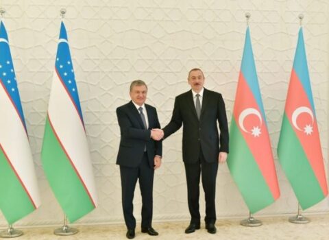 İlham Əliyev Özbəkistan Prezidentini təbrik etdi
