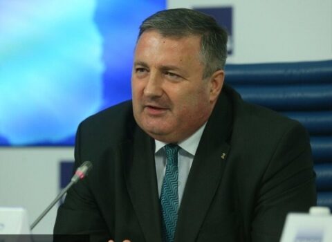 Perenciyev: “Rəsmi İrəvan ərazilərin ən azı bir hissəsini geri qaytarmağa çalışacaq”
