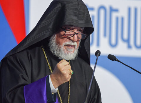 Erməni katolikosundan ŞOK ÇAĞIRIŞ: “Ermənistan üçtərəfli Bəyannamədən imtina etməlidir”