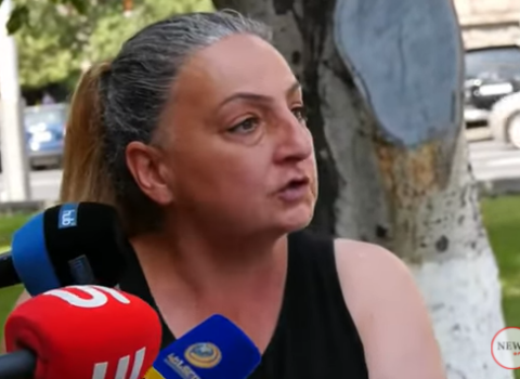 Ermənistanda itkin hərbçilərin ailələri Təhlükəsizlik Xidmətinin binasına hucum etdi – VİDEO