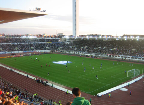 Azərbaycan bayraqları Helsinkidəki stadiona buraxılmadı – FOTO