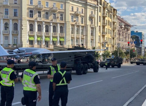 “Bayraktar”lar Kiyev küçələrində: Hərbi məşqlər başladı – FOTOLAR