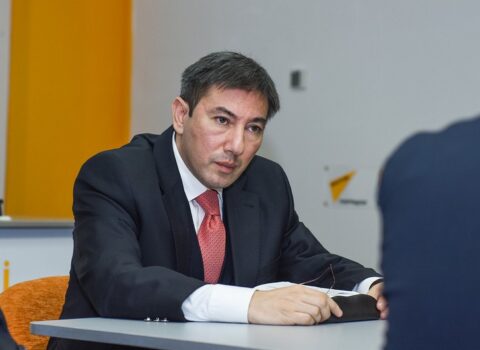 Ekspert: “Ermənistan üçtərəfli sazişin bəndlərinə seçici yanaşır”