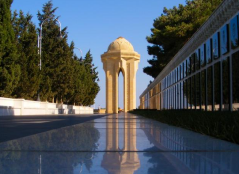 Şəhidlər Xiyabanında naməlum qəbirlər açılır – FOTO