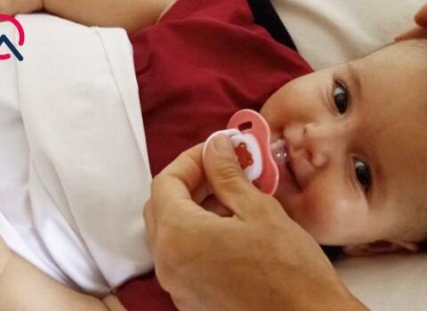 Küçəyə atılan körpə ilə bağlı rəsmi məlumat – Foto