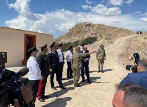 Baş prokuror Naxçıvanda ön xətdəki vəziyyətlə tanış oldu – FOTO