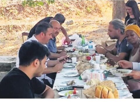 Amerikalı müğənni Qarabağa getdi
