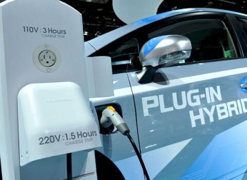 Azərbaycana hibrid avtomobil idxalı 40 dəfə artıb