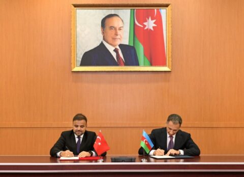 Rəşad Nəbiyev türkiyəli sədrlə müqavilə İMZALADI