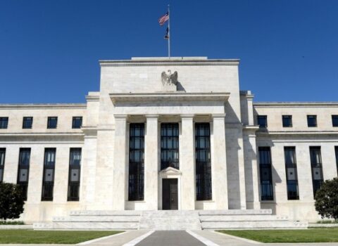 FED uçot dərəcəsini sabit SAXLADI
