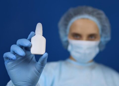 Koronavirus əleyhinə sprey kəşf edildi – 8 saat virusu yaxın buraxmır