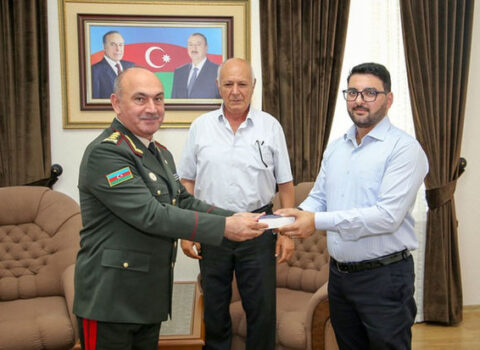 Naxçıvan Müdafiə Komitəsinin ilk sədri “Şücaətə görə” medalı ilə TƏLTİF EDİLDİ