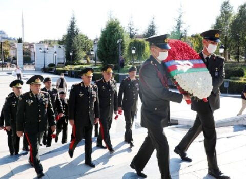 Kərim Vəliyev Ankarada Heydər Əliyev Parkını ziyarət etdi – FOTOLAR