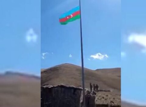 SON DƏQİQƏ: Verin Şorja (Şorca) kəndi Azərbaycanın nəzarətinə keçdi – Bayrağımız ucaldıldı – VİDEO