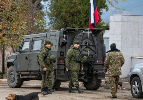 Erməni əsgərlərindən rus sülhməramlılarına qarşı qanlı TƏXRİBAT: Yaralılar var – TƏFƏRRÜAT