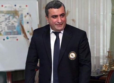 “Jurnalist Elnur Əşrəfoğlu dünyasını dəyişməyib” – YENİLƏNİB