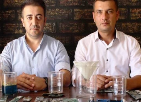Türkiyəli ikili hər gün evdə bir qram qızıl əldə edir – FOTOLAR
