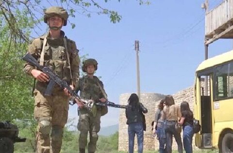 “İrəvan rusları qovmaq üçün əlindən gələni edir” – Erməni KİV