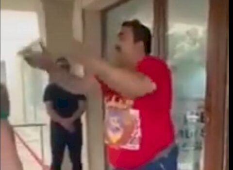 Bakıda poliklinikanın şüşəsinin sındırılması ilə bağlı cinayət işi başlanıldı