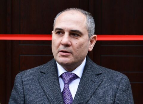 YAP-da nə baş verir? – Tahir Budaqov rayon-şəhər təşkilatlarını YOXLATDIRIR