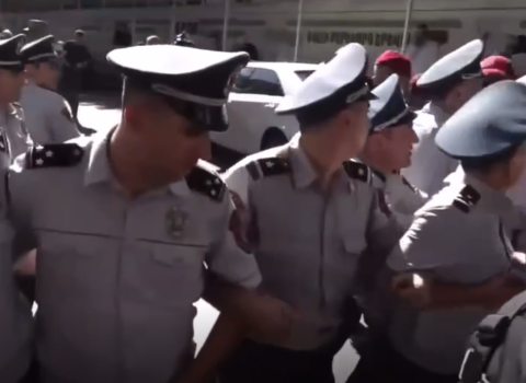 İrəvanda çaxnaşma səngimir – YENİ GÖRÜNTÜLƏR