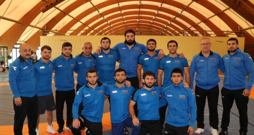 Avropa çempionatı: Azərbaycanın 4 güləşçisi yarımfinala yüksəldi
