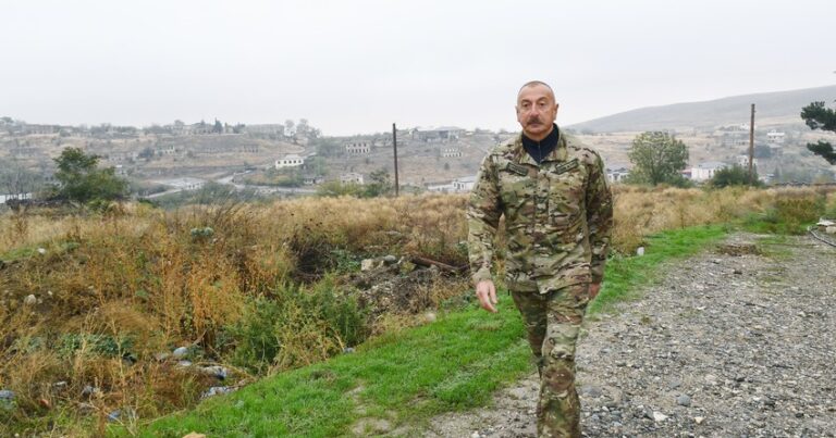 “Heç kim bizim daxili işimizə qarışmasın” – Müzəffər Ali Baş Komandan “Heç kim bizim daxili işimizə qarışmasın” – Müzəffər Ali Baş Komandan