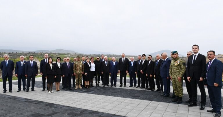 Prezident Füzuli rayon ictimaiyyətinin nümayəndələri ilə görüşdü – TAM MƏTN Prezident Füzuli rayon ictimaiyyətinin nümayəndələri ilə görüşdü – TAM MƏTN
