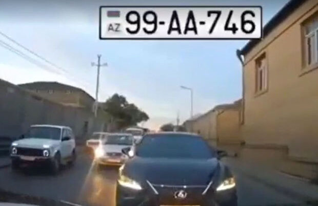 Binəqədidə “AA” serialı avtomobil qəza şəraiti yaratdı – VİDEO Binəqədidə “AA” serialı avtomobil qəza şəraiti yaratdı – VİDEO