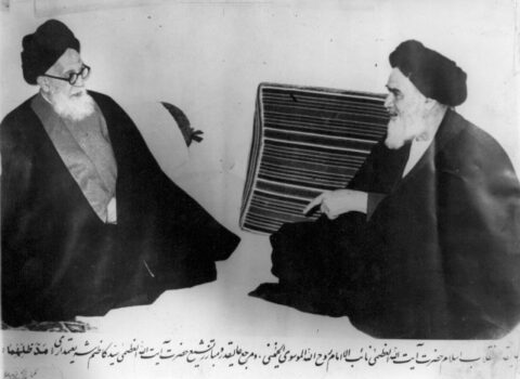 Xomeyni ilə fikir ayrılığı olan Ayətullah Şəriətmadər İranda Azərbaycan muxtariyyətini tələb edirdi – ŞƏRH