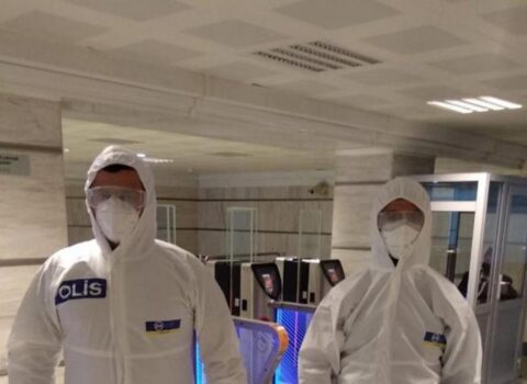 Metroda koronavirus xəstəsi saxlanıldı