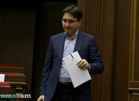“Öz ölkəmizin daxilində sülh yoxdursa, o zaman qonşularla sülh ola bilməz” – Gevorgyan