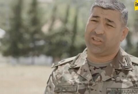 “Bir addım geriyə olmaz!” prinsipi: Mais Bərxudarov müharibədən danışdı – VİDEO