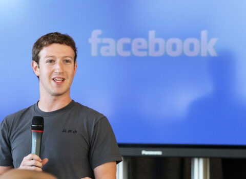 “Facebook”u və Mark Zukerberqi bitirirlər: Düyməyə basıldı – İLGİNC DETALLAR