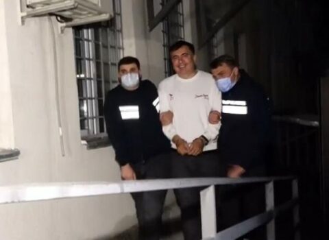Saakaşvili öz ayağı ilə niyə həbsə girdi? – Tiflisi “qaynar qazana” çevirəcək bu addımın İLGİNC SƏBƏBLƏRİ