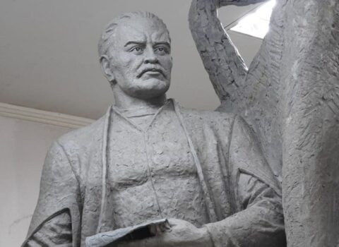 Xarkovda Axundova heykəl qoyuldu
