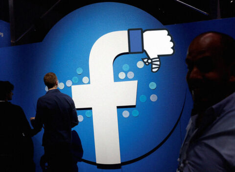 Facebook serverlərindəki bütün lövhələr internetdən yoxa çıxıb – Joost Schellevis