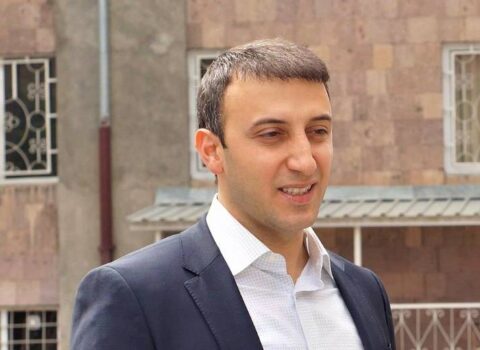 Ermənistanda deputat mandatdan İMTİNA ETDİ – SƏBƏB