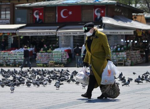 Türkiyədə daha 145 nəfər koronavirusdan vəfat etdi