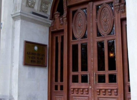 Yazıçılar Birliyində “üzvlük haqqı” QALMAQALI