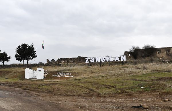 Zəngilan şəhər məscidi əsaslı şəkildə təmir olunur Zəngilan şəhər məscidi əsaslı şəkildə təmir olunur